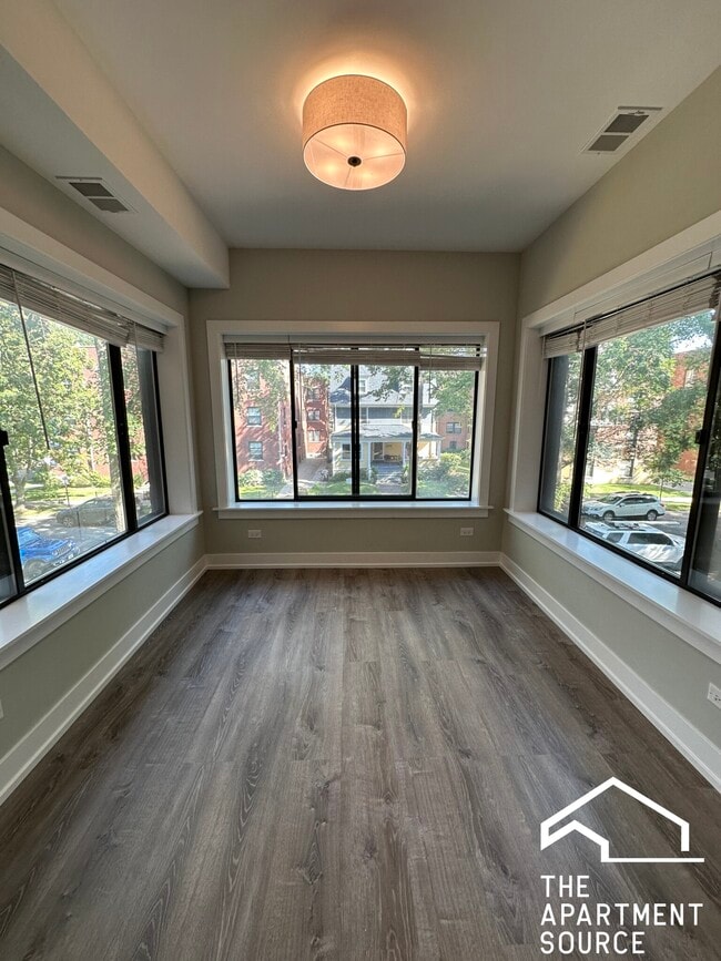 Photo - 1000 Crain St Unit 2