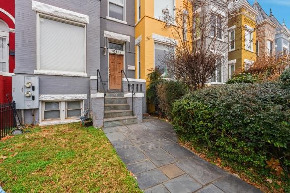 Photo - 1006 K St NE Unit B
