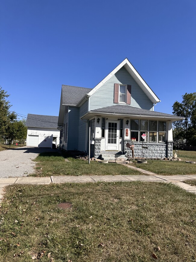 Building Photo - 408 N Cherry St