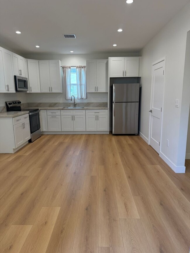 Photo - 1045 Sonora Ave Unidad D