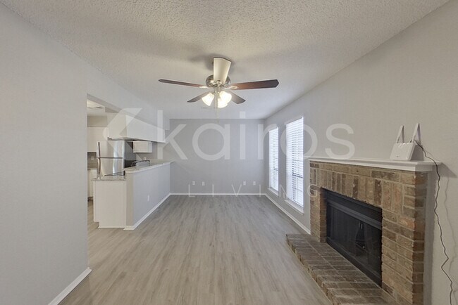 Photo - 2146 Woodnote Ln