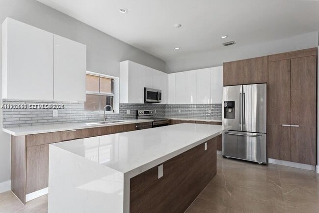 Photo - 1236 Meadows Blvd