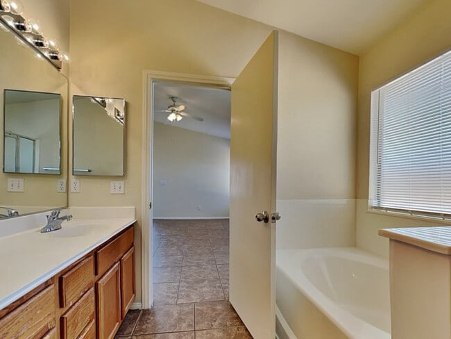 Photo - 4528 Possum Berry Ln