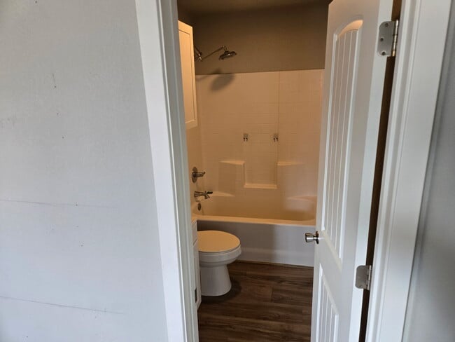 Photo - 520 S Cedar Ave