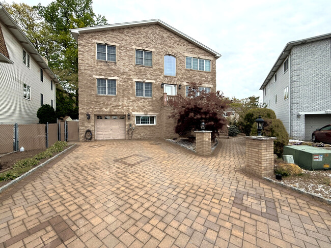 Photo - 44 Willow Wood Ct Unit 1