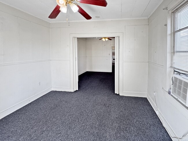 Photo - 661 Victory Dr