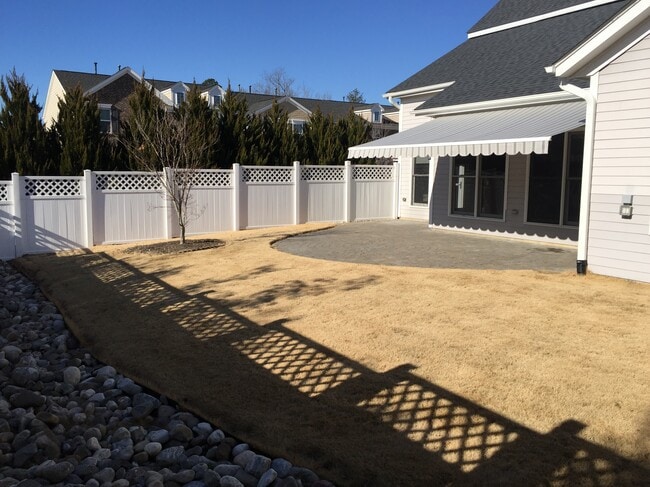 Photo - 202 Frontgate Dr