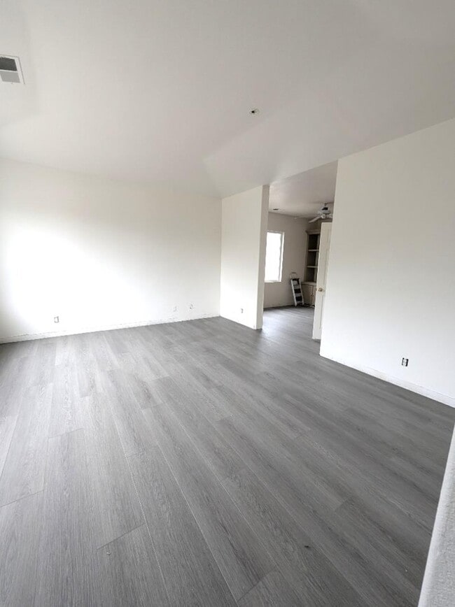 Photo - 1901 Oregano Way