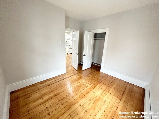 Photo - 12 Buttonwood St