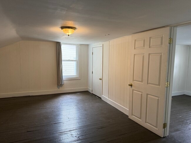 Photo - 711 S 42nd St