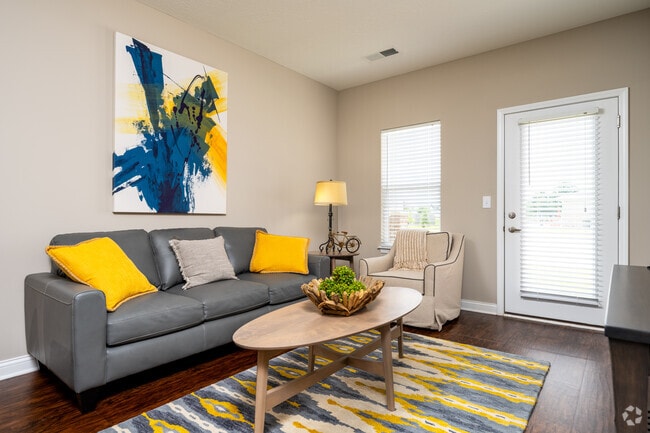 1BR, 1BA - 803SF - Living Room - BONTERRA APARTMENTS