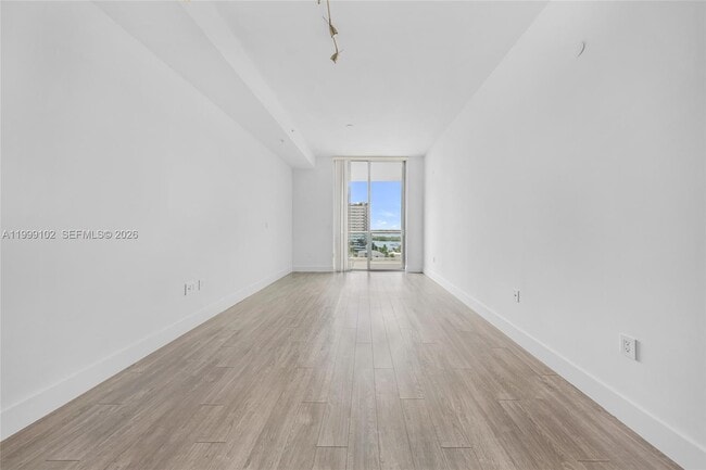 Photo - 7928 East Dr Unidad 902