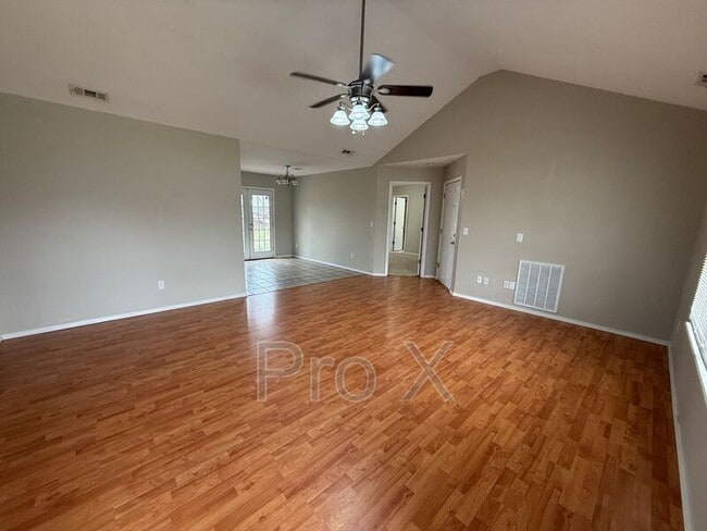 Photo - 1603 Annie Baxter Ave