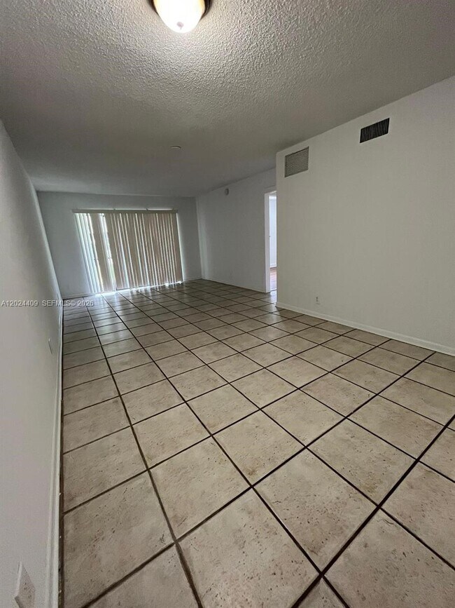 Photo - 3123 Oakland Shores Dr Unit D112