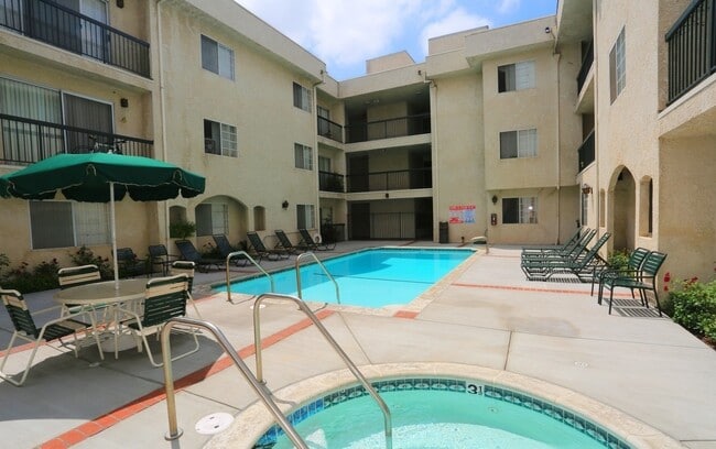 Photo - Keswick Manor Apartments