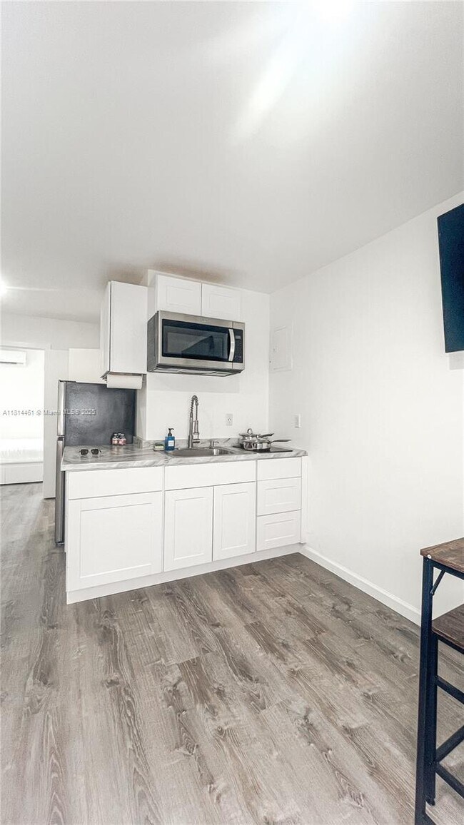 Photo - 4139 NW 23rd Ave Apartment Unit 2