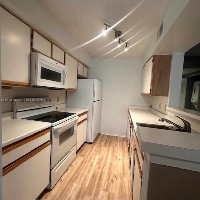 Photo - 2667 NW 33rd St Unidad 2411