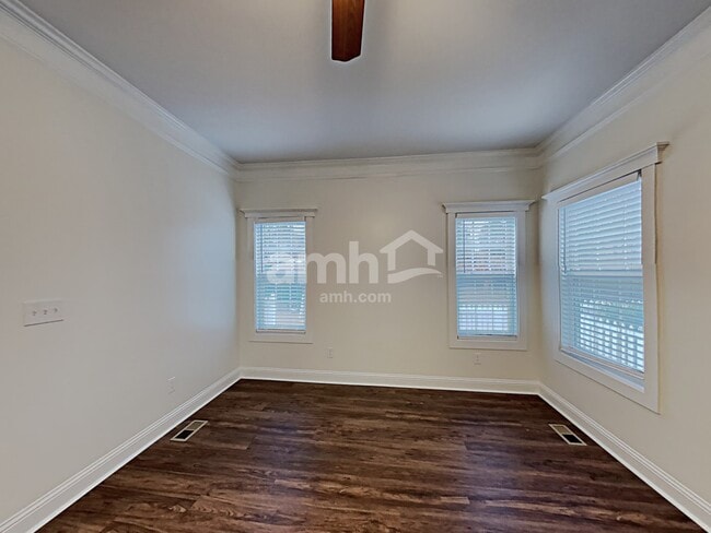 Photo - 791 Gardenside Cir SE