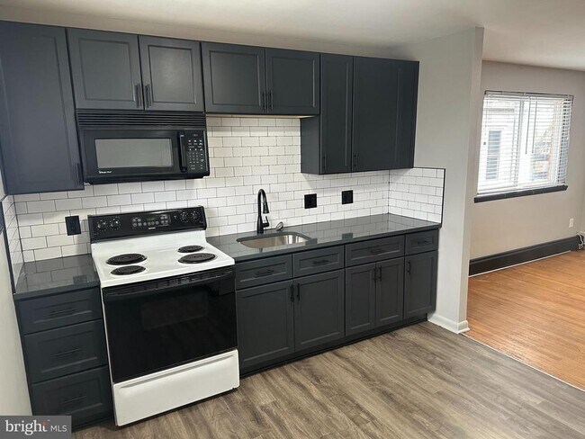 Photo - 517 Morgan Ave