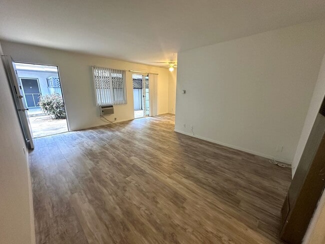 Photo - 12301-12307 Pacific Ave Unidad 07 03