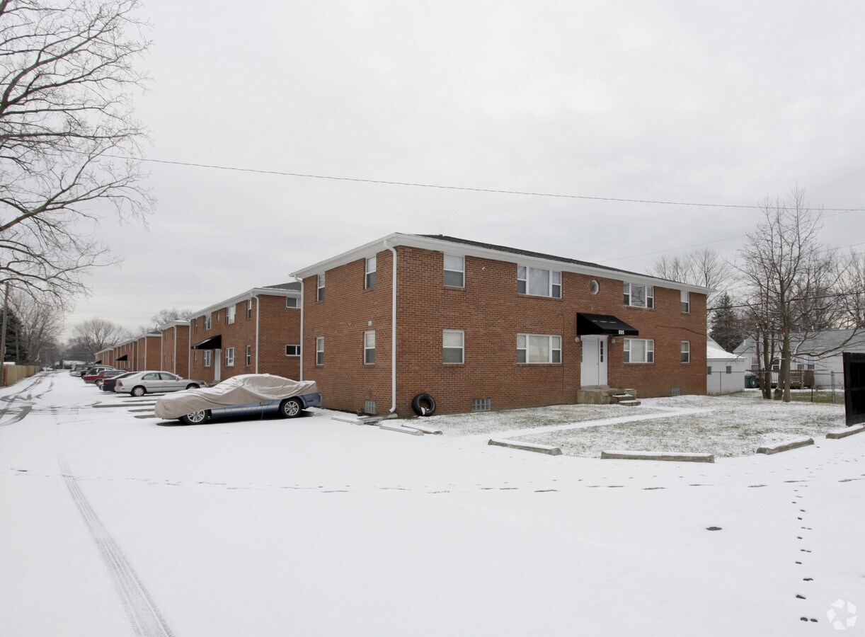 Photo - Fairglade Plaza Apartments