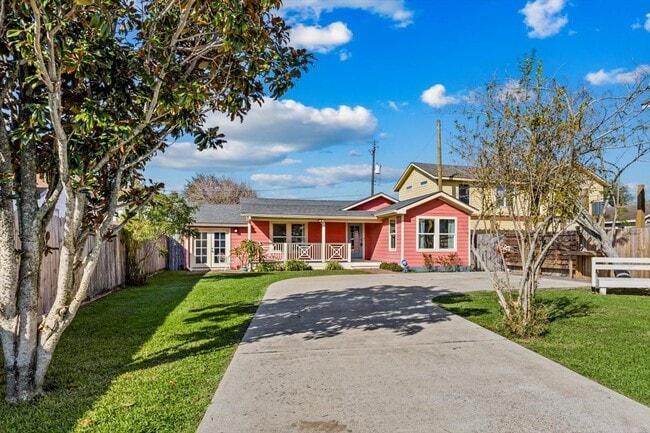 Photo - 5522 Avenue O 1/2