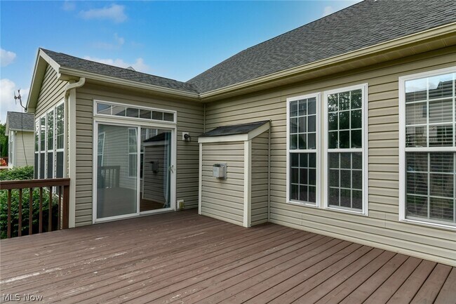 Photo - 200 Weatherstone Ct