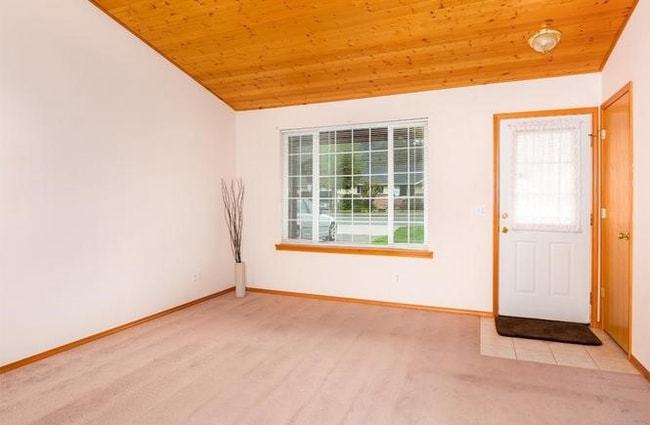 Photo - 761 Sauk Ave