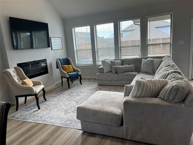 Photo - 2029 Dovedale Dr