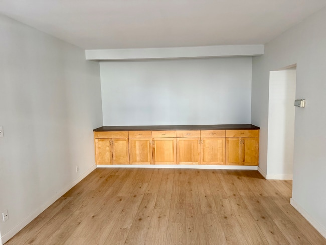 Photo - 808-812 Westmount Dr Unidad 8112-15