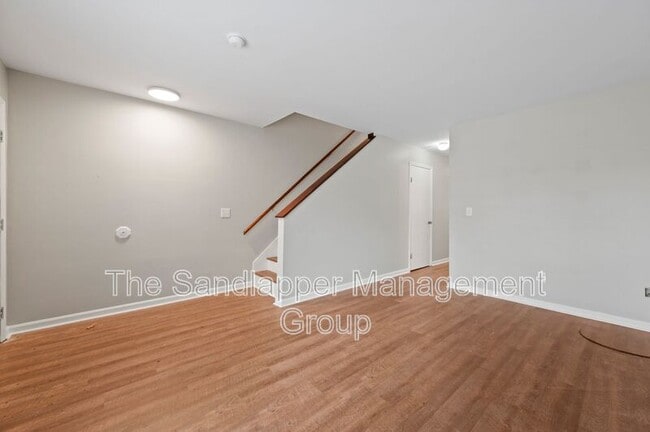 Photo - 28 Crosscreek Dr