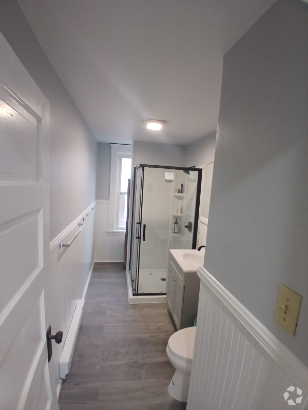 Building Photo - 8 Agawam St Unit 3 Rental