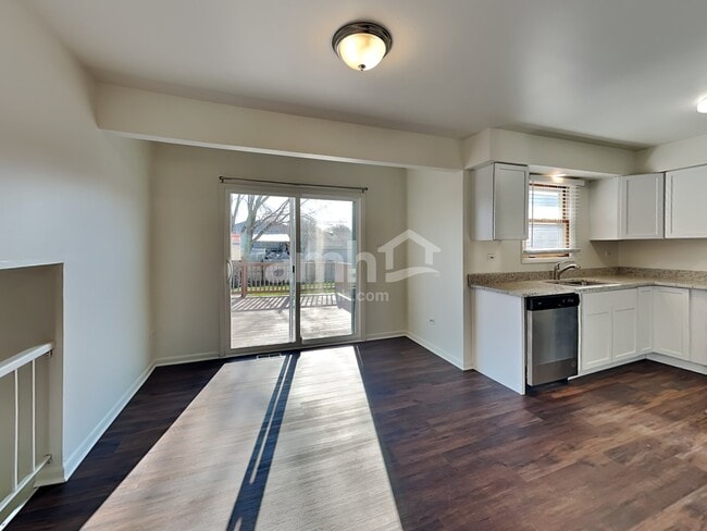 Photo - 2512 Labrecque Dr