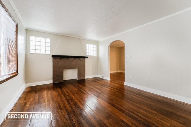 Photo - 1304 Bellaire Pl