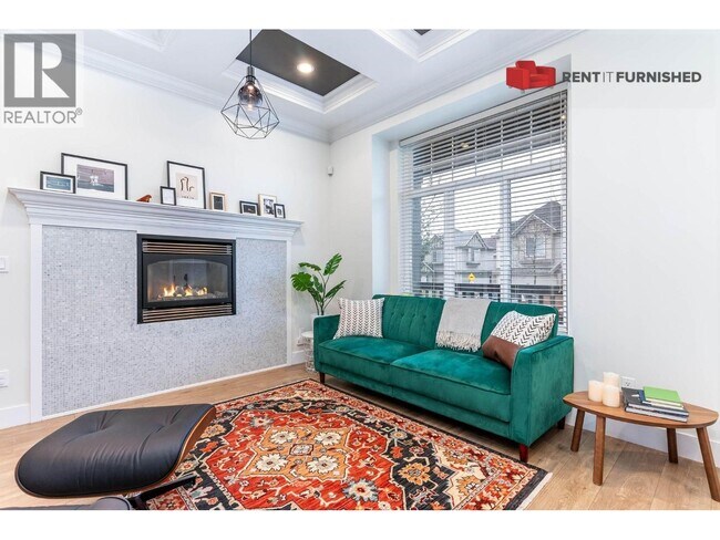 Photo - 6796-191A 191a St Unit A