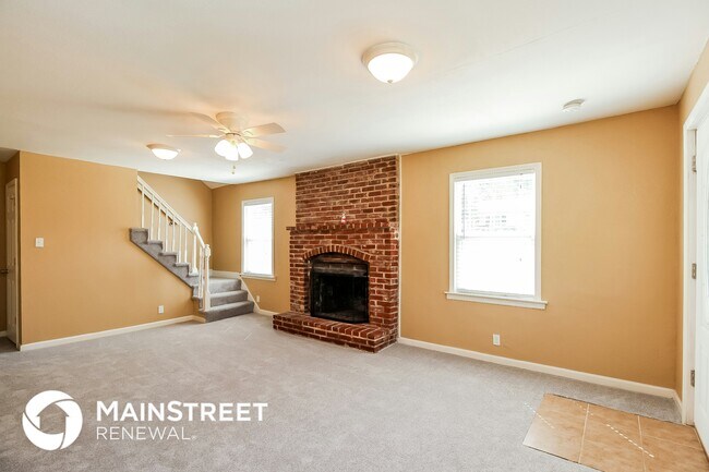 Photo - 501 S Lacy Rd