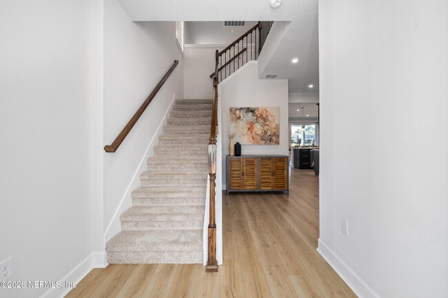 Photo - 181 Buffalo Ct