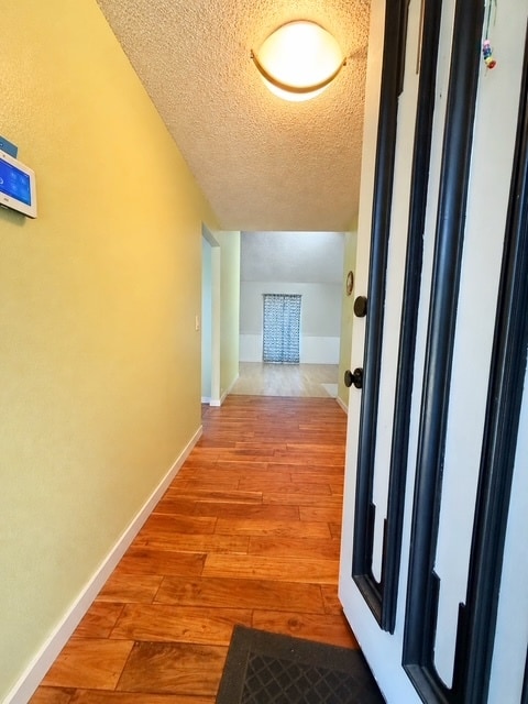 Photo - 716 Parkway Ct NE