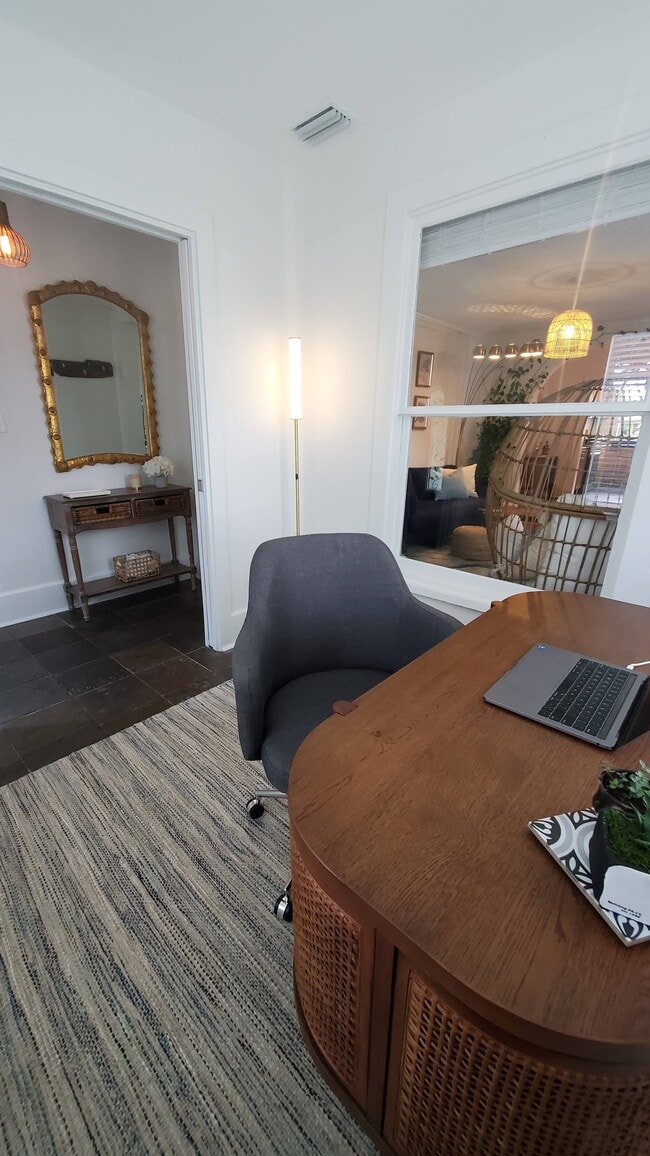 Photo - 2821 6th Ave N