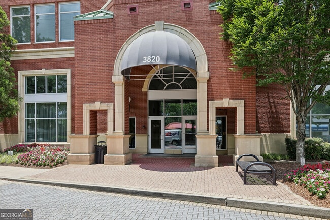 Building Photo - 3820 Roswell Rd NE Unit 408