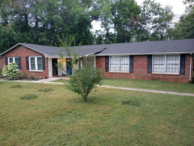 Building Photo - 1903 Fern Dr Unit 1905 Rental