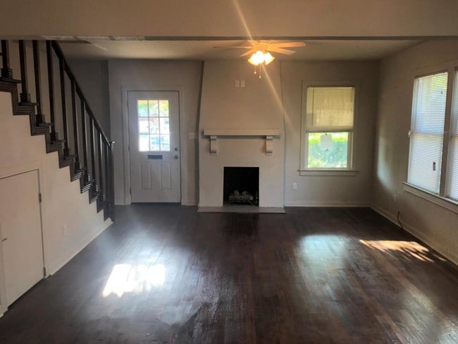 Photo - 3217 Rogers Ave