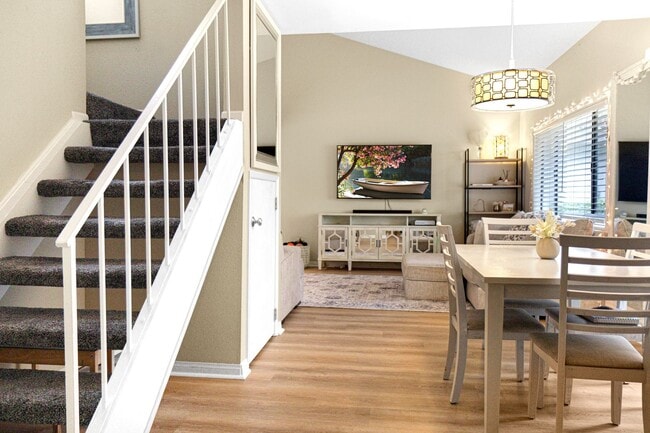 Photo - 3 Bedroom Townhome: Prime Location with Pool, Clubhouse and More!