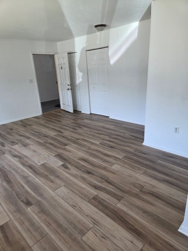 Photo - 1716 E 80th St Unit Apt 2
