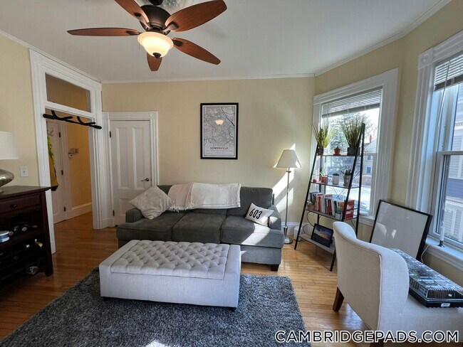 Photo - 176 Elm St Unit 3