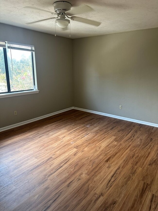 Building Photo - 1640 Willow Bend Way