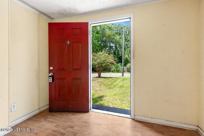 Photo - 2892 Gilmore St