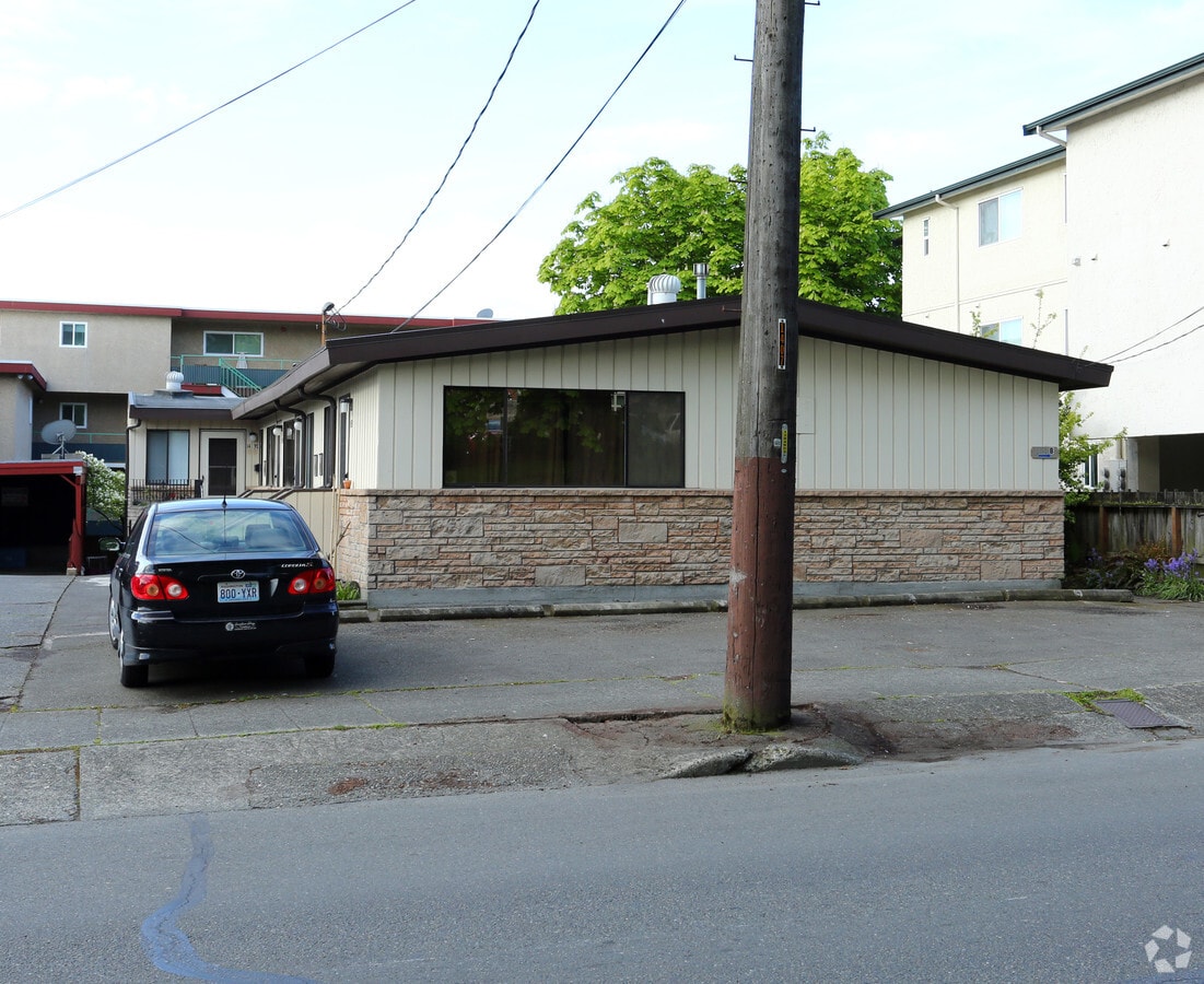 Photo - Ballard 6 Apartments