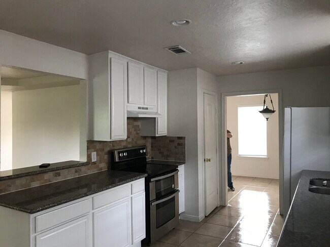 Photo - 4727 10th St