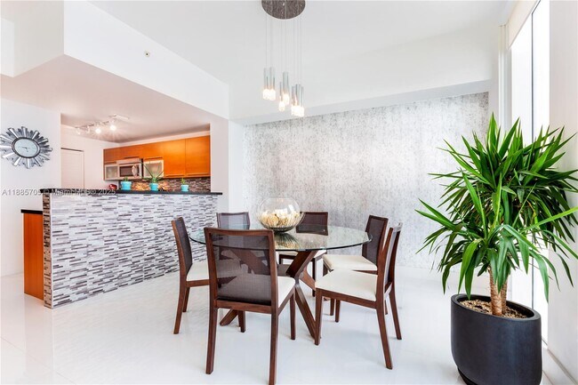 Photo - 244 Biscayne Blvd Unidad 4604